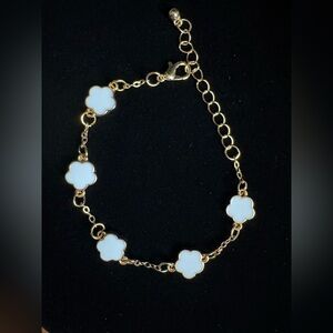 Trendy Gold & White Clover Flower Bracelet
